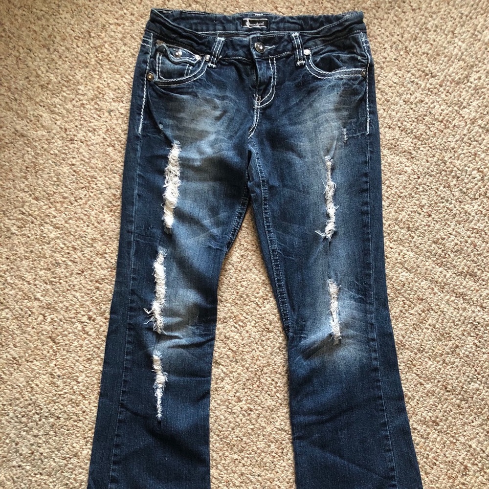 Women’s Ripped Jeans